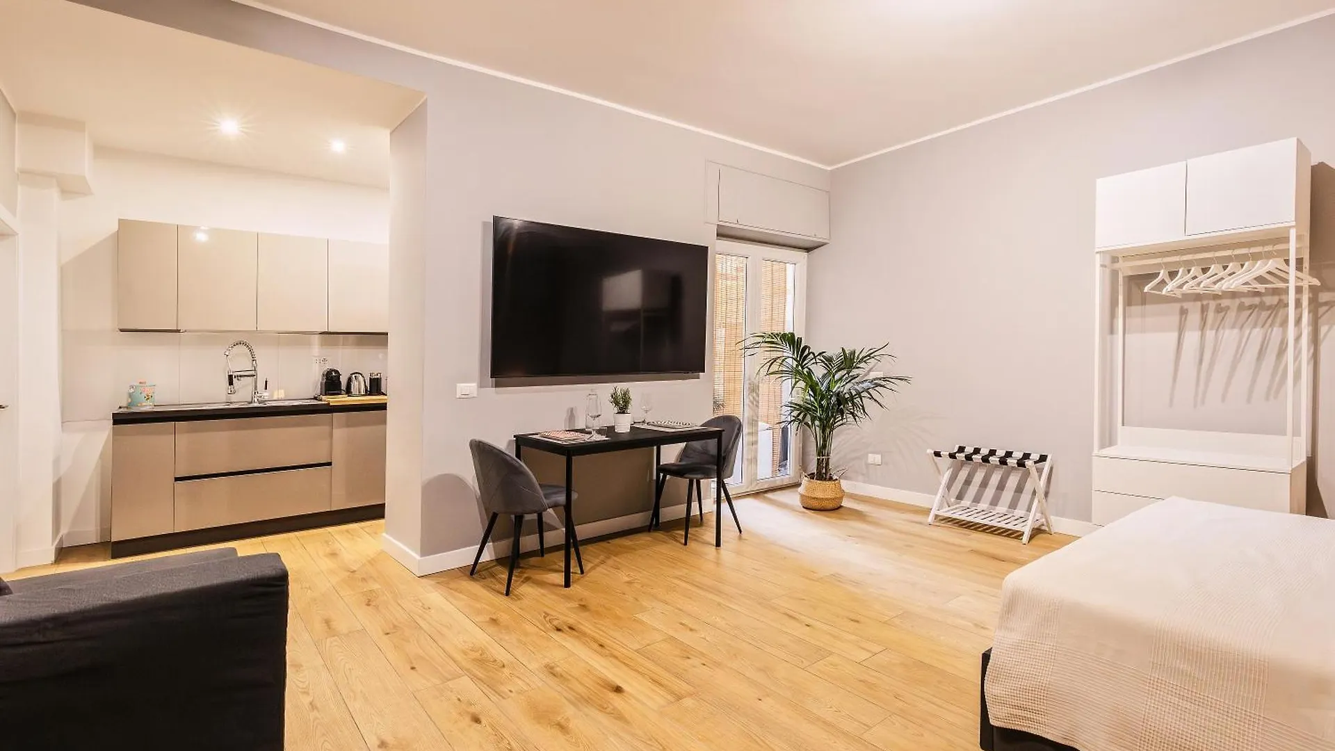 Titina Suites Apartment Rome Bed & Breakfast