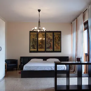 Bed & Breakfast Santa Croce, Rome